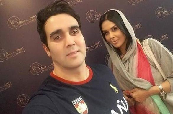 عکس پوریا پورسرخ با ماسک
