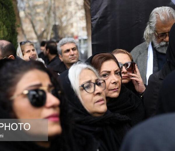 عکس خانوادگی حسین محب اهری