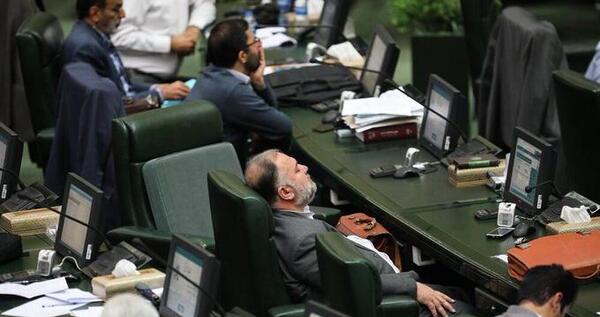 عکس در حال استراحت