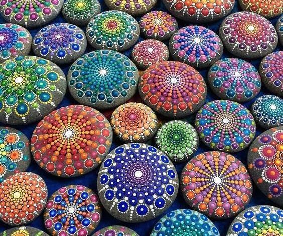 عکس سنگ های رنگی