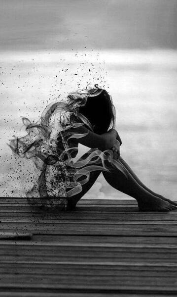 عکس پروفایل زن سیاه و سفید