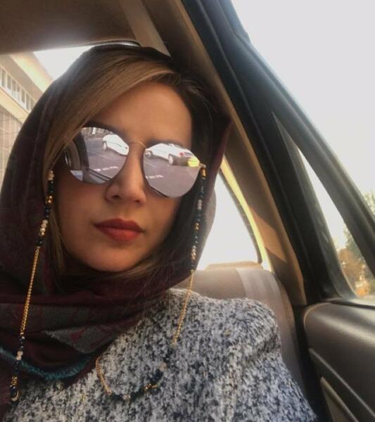 عکس شبنم قلی خانی با عینک