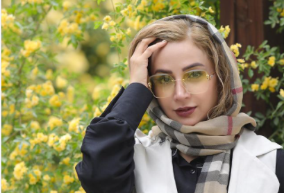 عکس شبنم قلی خانی با عینک