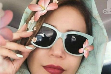 عکس شبنم قلی خانی با عینک