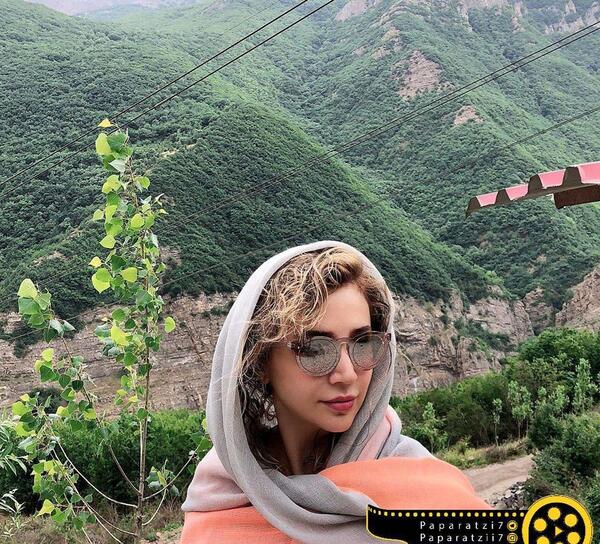 عکس شبنم قلی خانی با عینک
