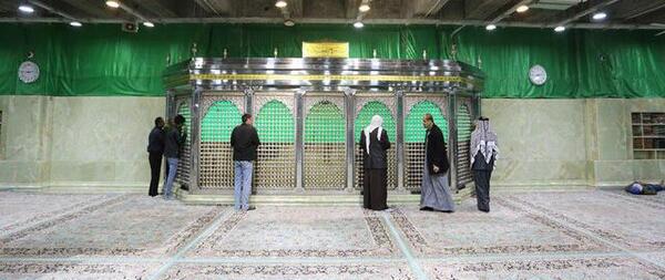 عکس قبر امام حسین زیر زمین