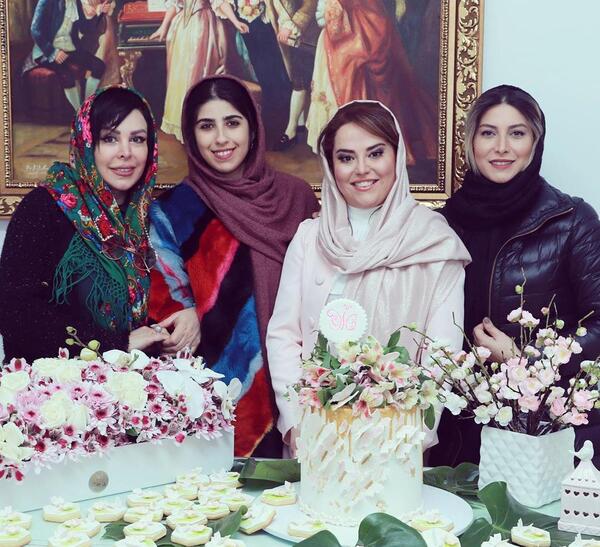 عکس جشن تولد فریبا نادری