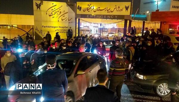 عکس علی انصاریان در بیمارستان فرهیختگان