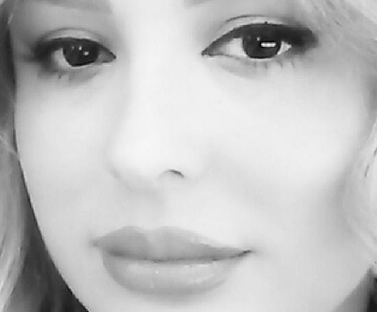عکس سیاه سفید نیوشا ضیغمی
