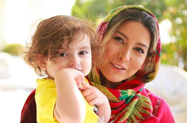 عکس فریبا نادری و دخترش