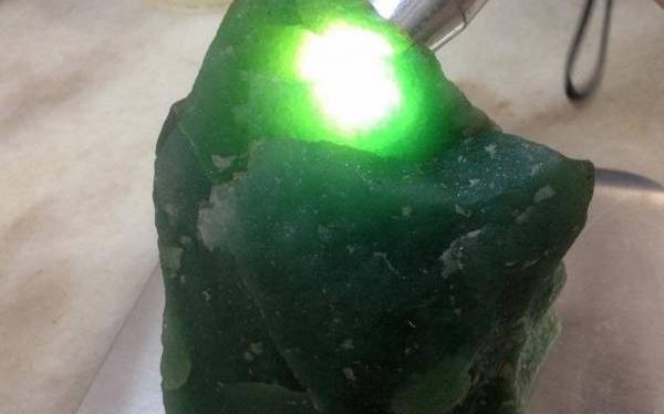 عکس سنگ یشم