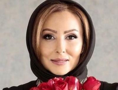 عکس پرستو صالحی با پای شکسته