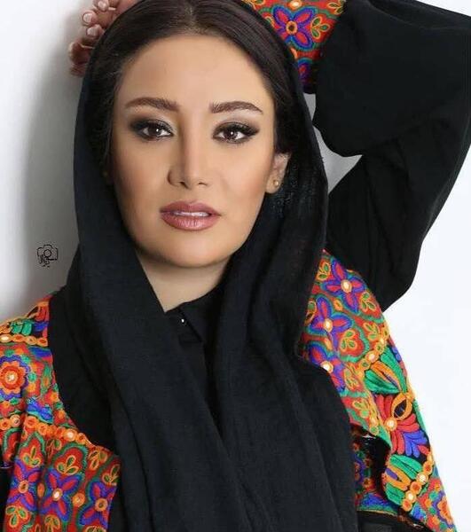 عکس بهاره افشاری در فاصله ها