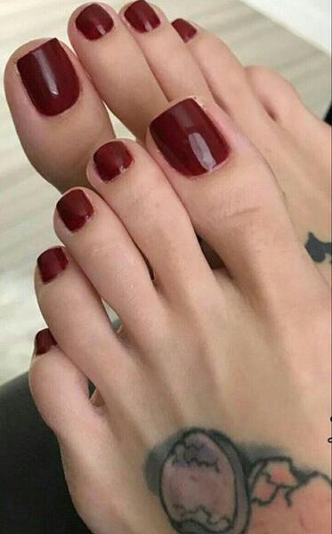 عکس ناخن لاک زده زیبا