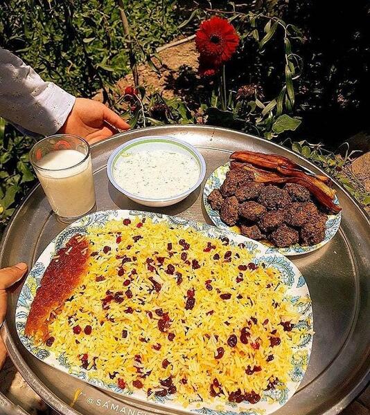 عکس حباب لب رود