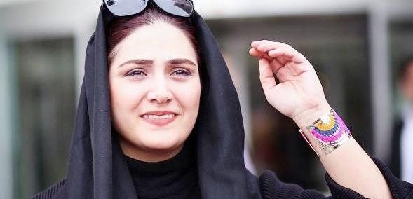 عکس باران کوثری در روسری آبی