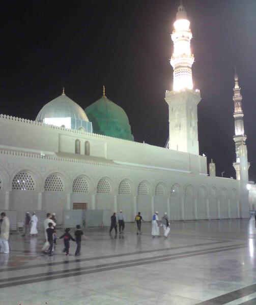 عکس حرم پیامبر وقبرستان بقیع