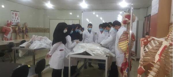عکس داخل دانشگاه علوم پزشکی تهران