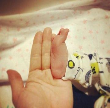 عکس فرزند فرناز رهنما