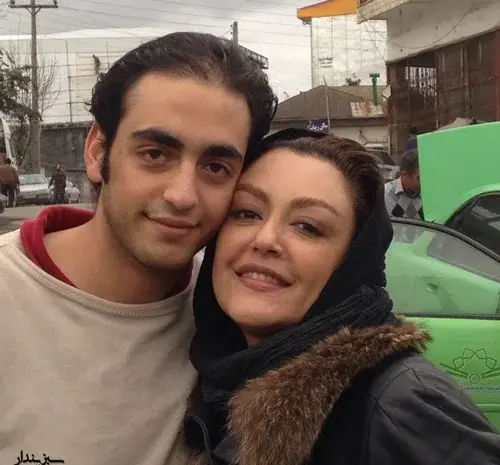 عکس شقایق فراهانی با خانواده