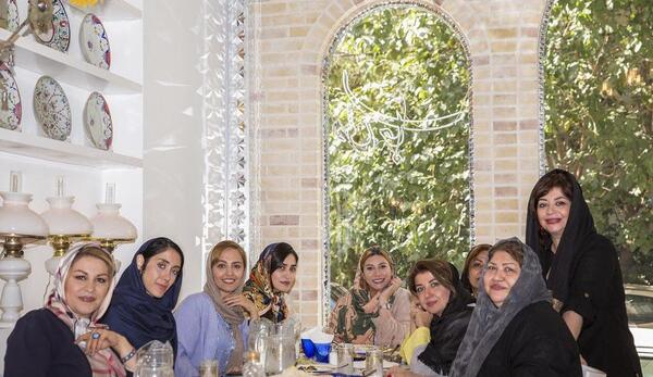 عکس رستوران فریبا نادری