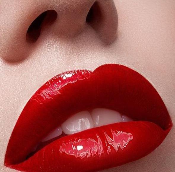 عکس لب رژی