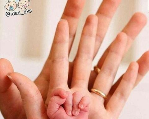 عکس پروفایل برای گرفتن دستات لحظه شماری میکنم