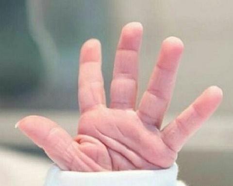 عکس پروفایل برای گرفتن دستات لحظه شماری میکنم