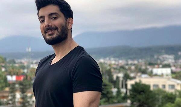 عکس فرزاد فرزین بدون گریم