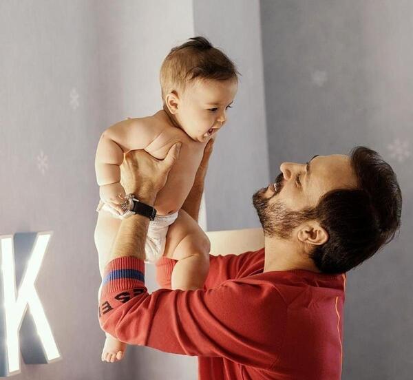 عکس احمد مهرانفر و فرزندش