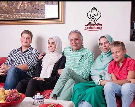 عکس احمد نجفی با خانواده