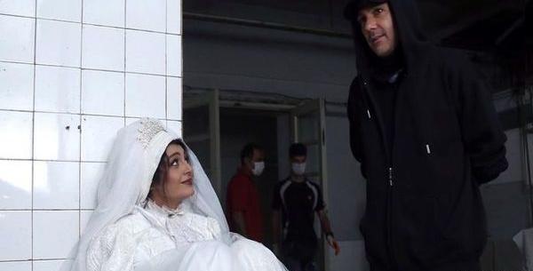 عکس لباس ساره بیات