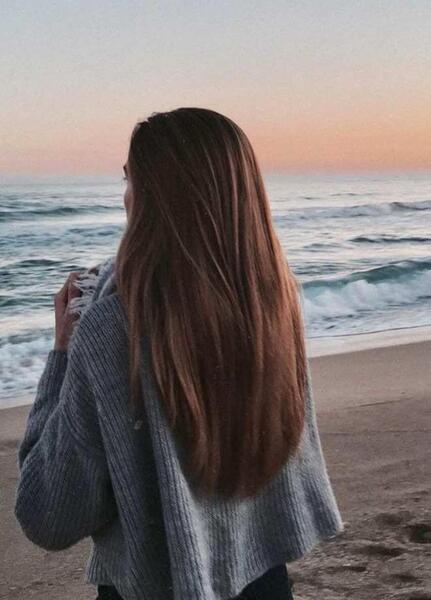 عکس پروفایل دخترونه اسپرت کنار دریا