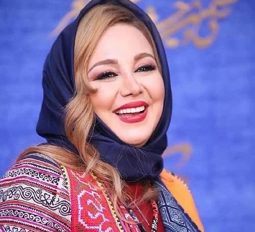 ژست عکس بهنوش بختیاری