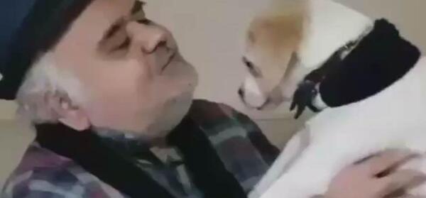 عکس اکبر عبدی با سگ