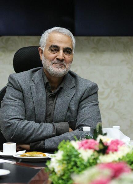 عکس دیدنی حاج قاسم سلیمانی