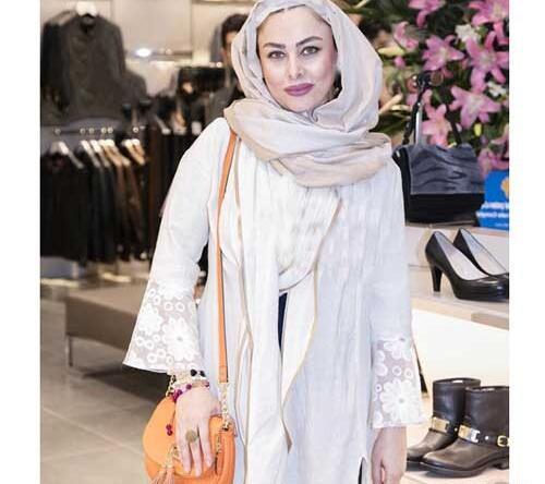 عکس از شیرین ایزدی