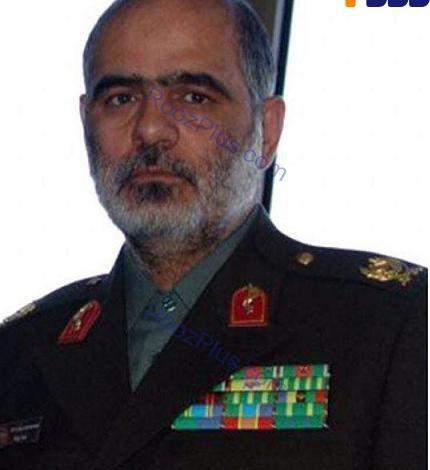 عکس قبل محسن رضایی با لباس نظامی