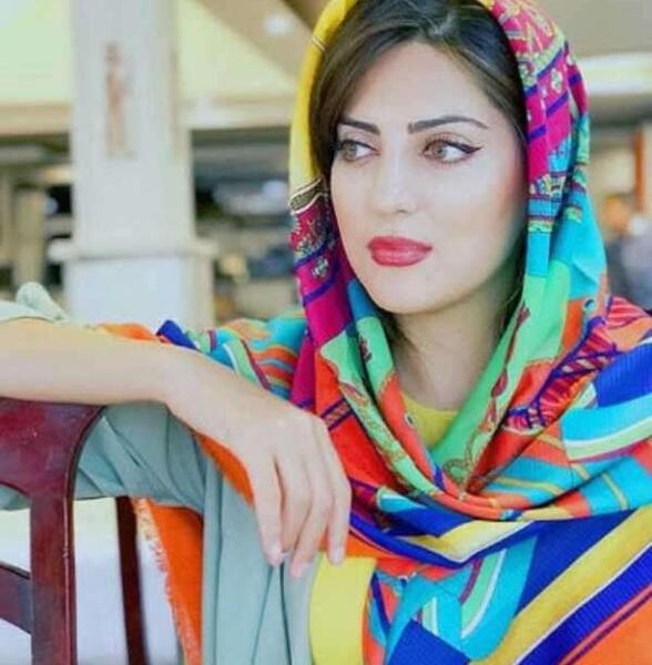عکس مادر هلیا