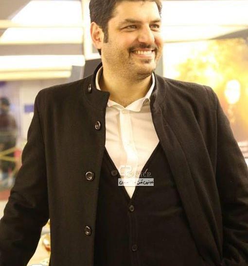 عکس سام درخشانی تنها