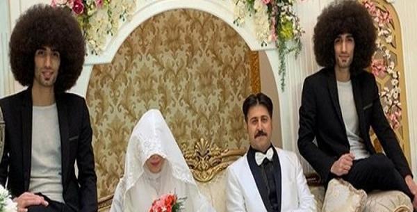عکس سارا و نیکا با رحمان رحیم