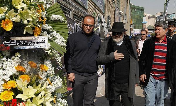 عکس قبر اکبر عبدی