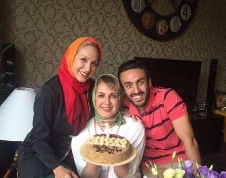 عکس فاطمه گودرزی با همسر و فرزندانش