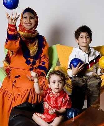 عکسهای علی صادقی و فرزندانش