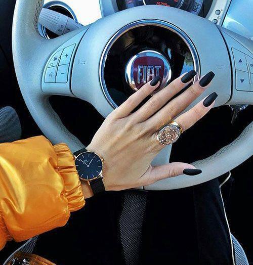 عکس پروفایل دخترونه پشت فرمان