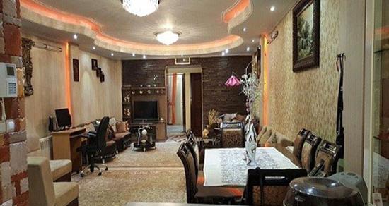 عکس در حال پذیرایی