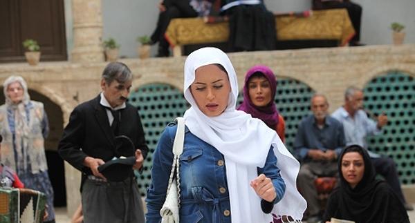 عکس اکبر عبدی در فیلم رسوایی