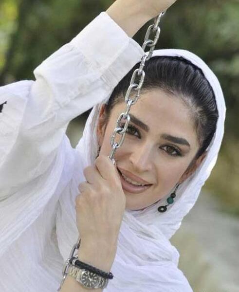 غسالخانه عکس عسل بدیعی در سردخانه