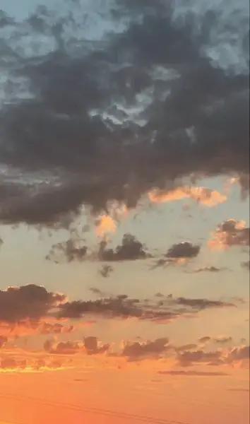 عکس آسمان غروب خورشید