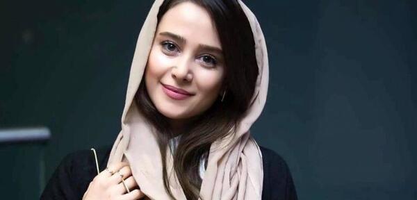 ژست عکس الناز حبیبی